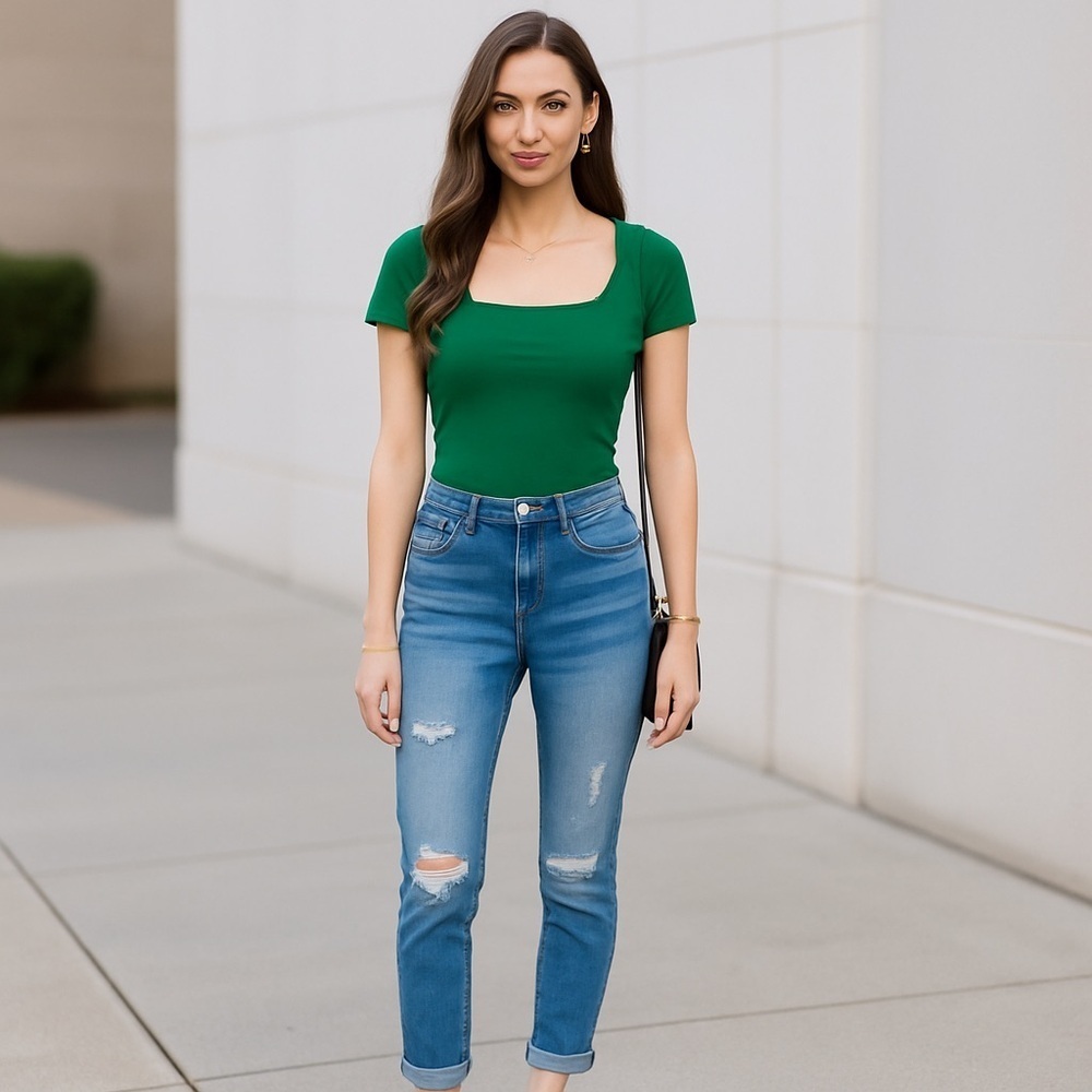 NEW Live in the Moment Elegant Green Stretchy Short Sleeve Square Neck Top Shirt